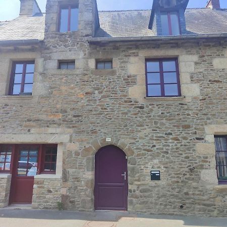 Appart Halo Et Duplex Les Filles Динан Экстерьер фото